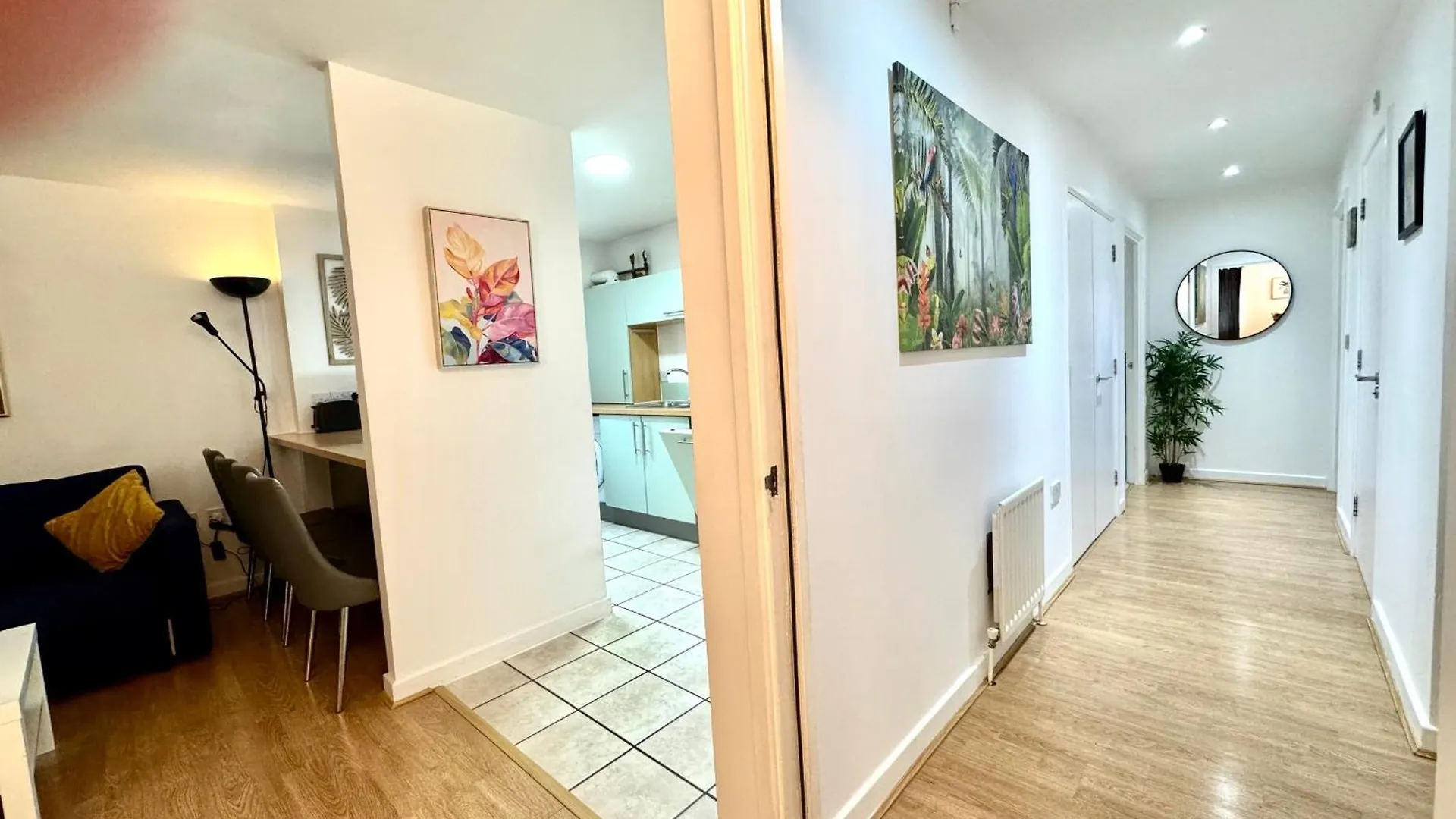 2 Bed, 2 Bath, Ground Floor Whole Apartment With Parking, Near Central London & Stratford, Close To Station, Zone 2 0*,  United Kingdom