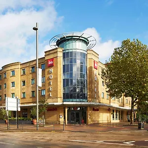 3* Otel Ibis Stratford