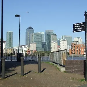 Surrey Quays Apartment
